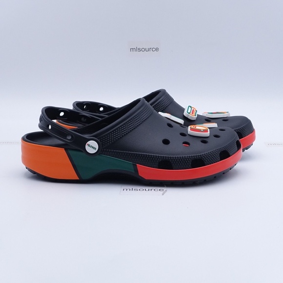 NEW Crocs x 7Eleven Classic Clogs 208272-001 Black/Orange - Picture 3 of 7